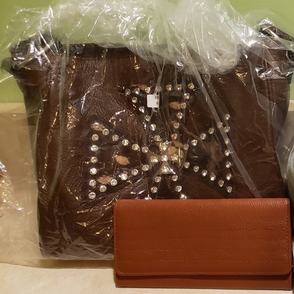 Purse - Picture 4 of 4